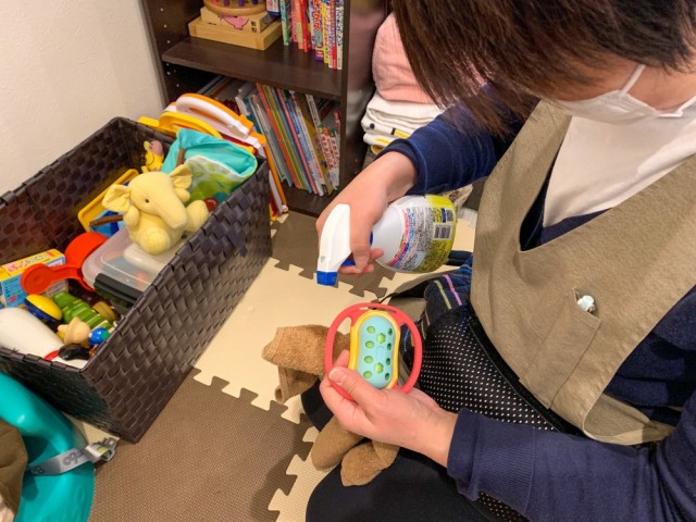 キッズスペース、おもちゃの消毒